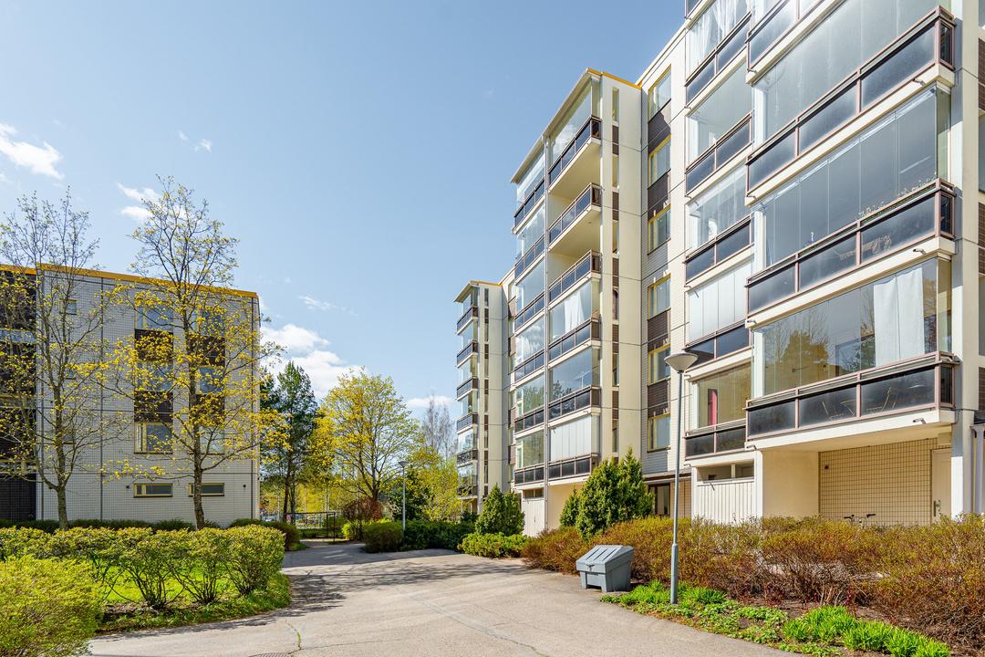 Kivikirveenkuja 3